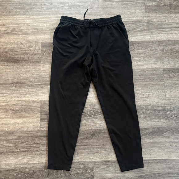 lululemon Black Joggers Men’s Athletic Knit Pants Size Medium